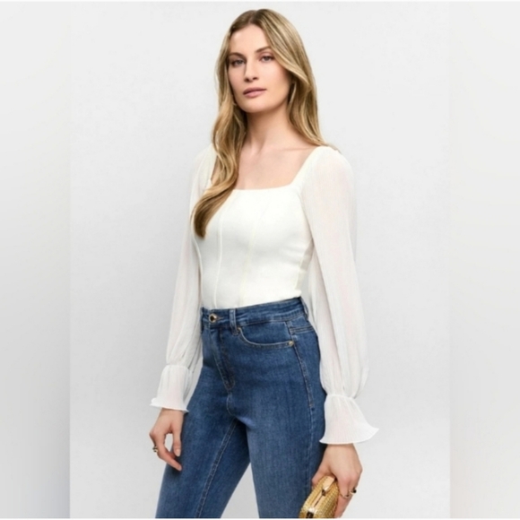 Melanie Lyne Tops - Chic White Blouse with Sheer Sleeves